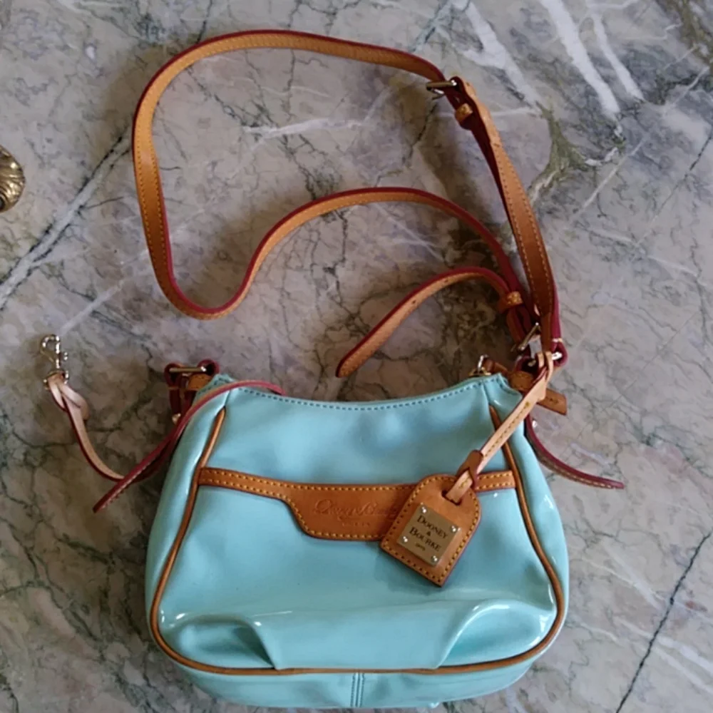 Dooney & Bourke crossbody bag